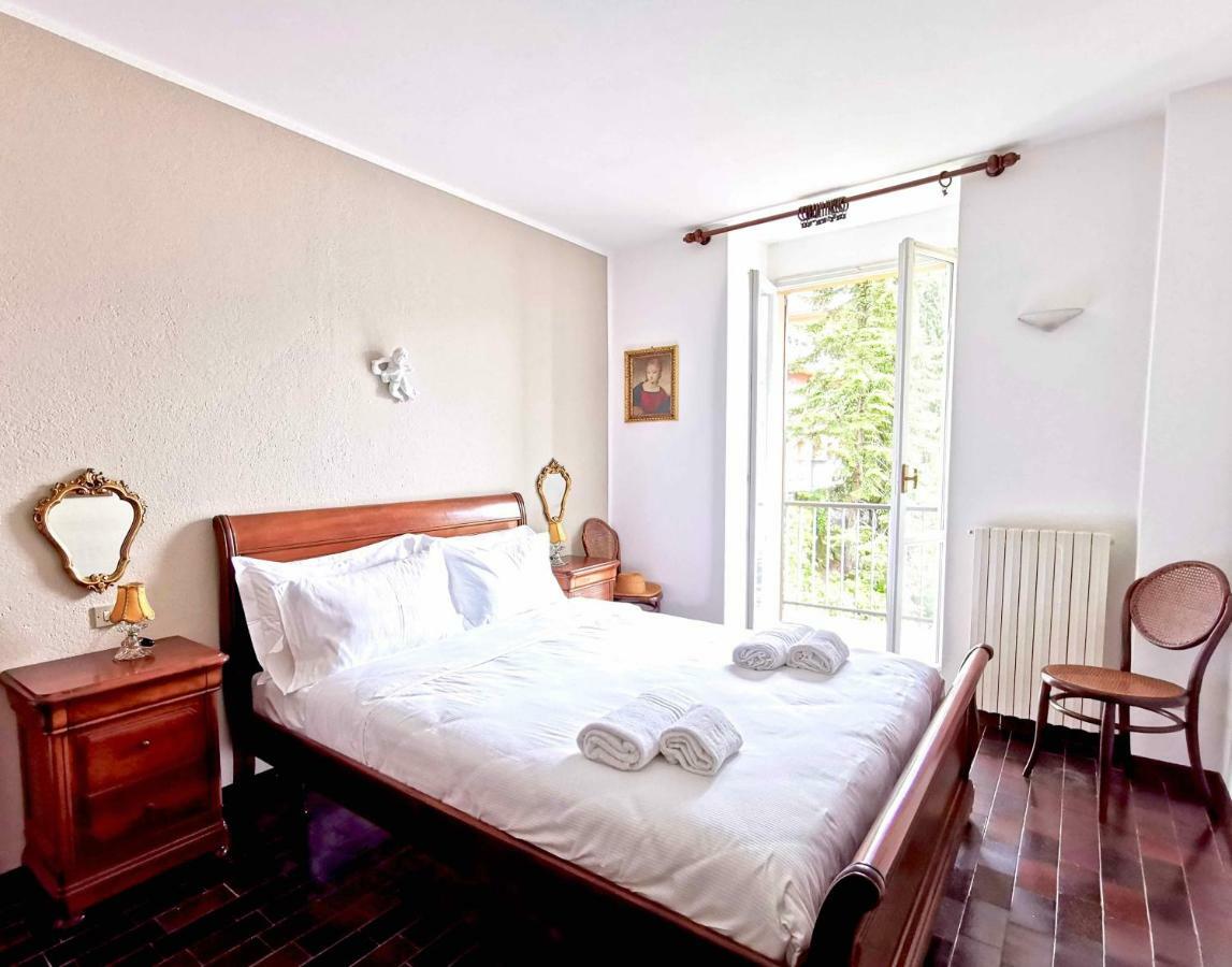 The Postcard By Design Studio Varenna Bagian luar foto